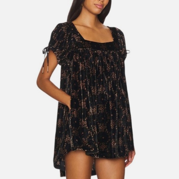 Free People Dresses & Skirts - FREE PEOPLE SUMMER CAMP BLACK  VELVET FLORAL DRESS MEDIUM